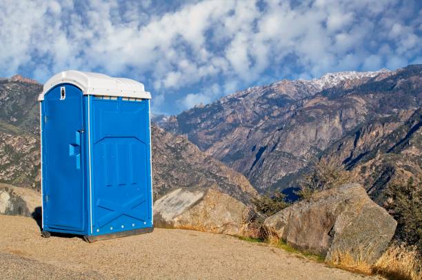 Portable Toilet Options We Offer in Oelwein, IA